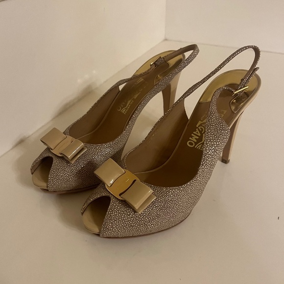 Salvatore Ferragamo Shoes - Salvatore Ferragamo Bloomy Slingback Pumps